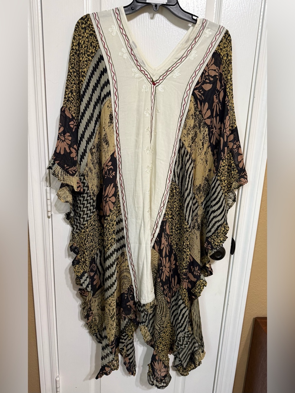 👗 H251 NWT Young Thread L ptp40 Boho Floral Patchwork kimono Poncho Top Green Bl - Picture 6 of 10